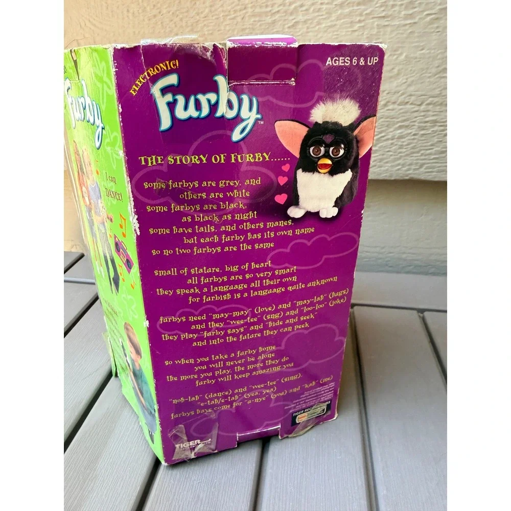 Vintage 1998 Tiger Electronics Furby Grey White Model 70-800 Original Box Tags Q